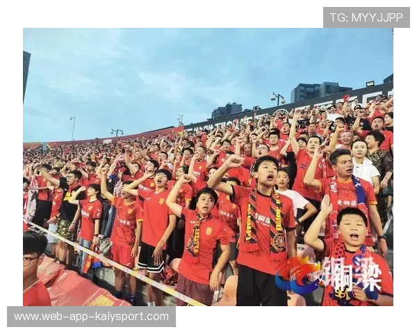 激情燃爆：篮球场上的“守望者”！