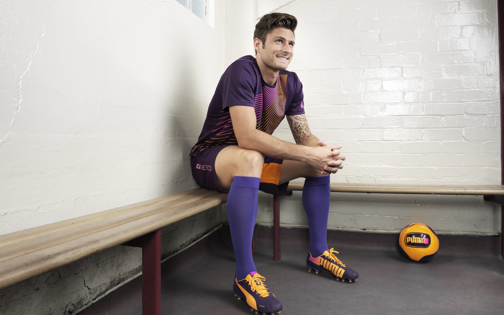 开云体育全站-世界杯赛事营销案例成为体育管理课程教材，世界杯营销战开打